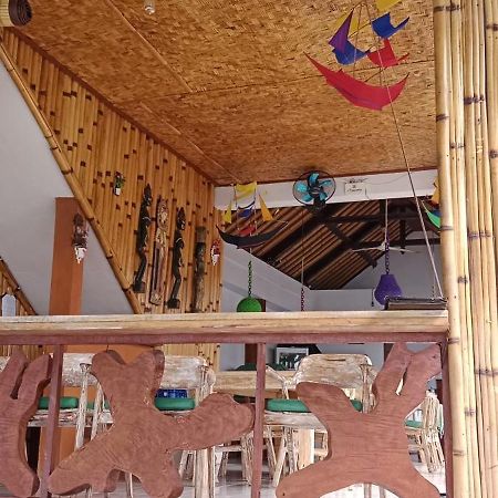 Beten Enjung Home Stay&Waroeng Amed Екстериор снимка