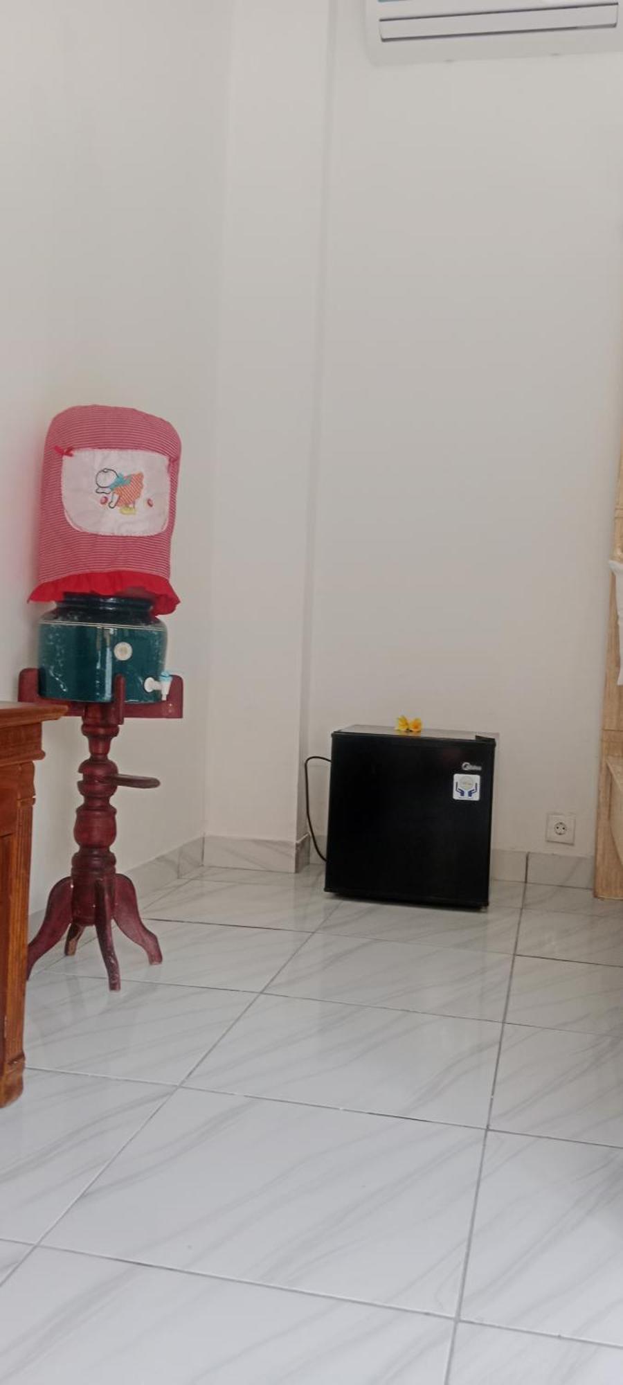 Beten Enjung Home Stay&Waroeng Amed Екстериор снимка