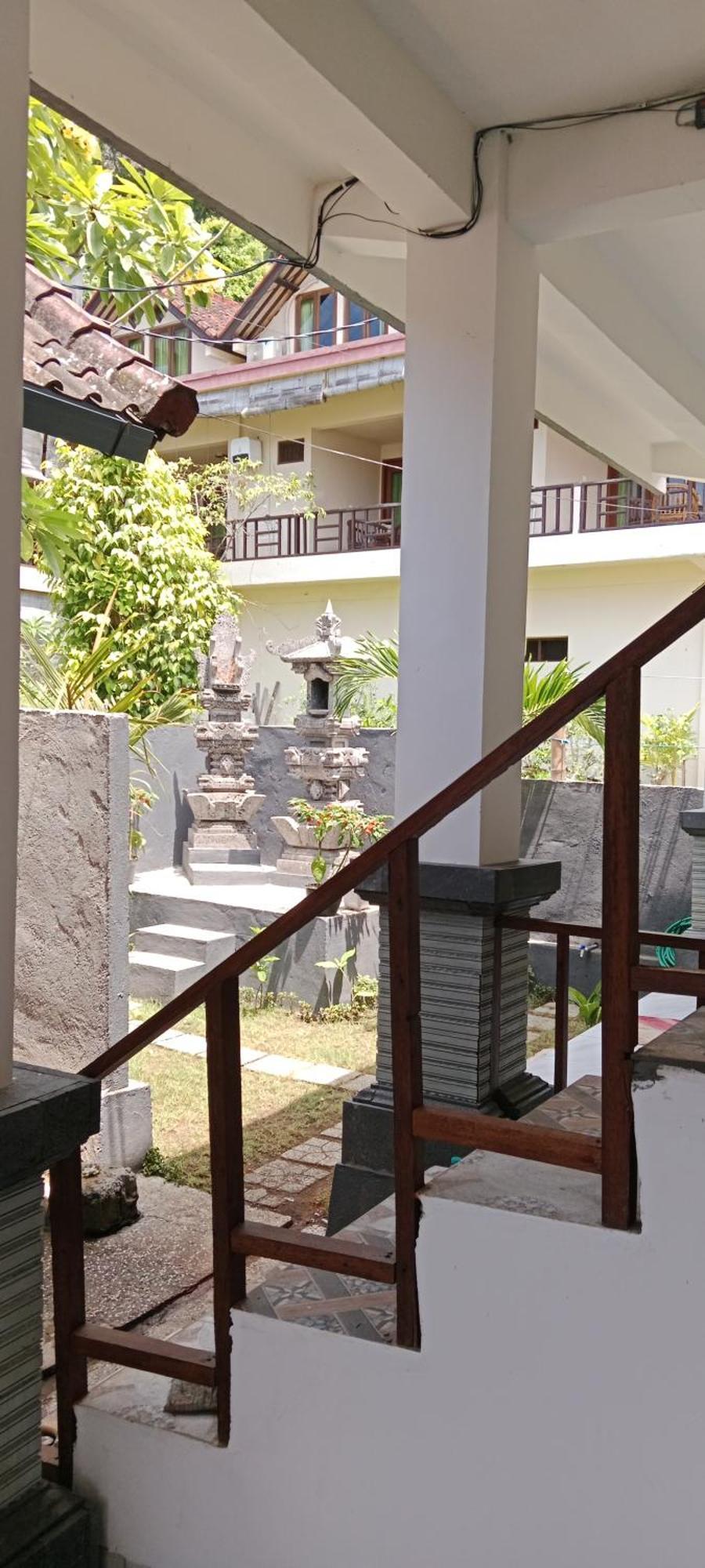 Beten Enjung Home Stay&Waroeng Amed Екстериор снимка