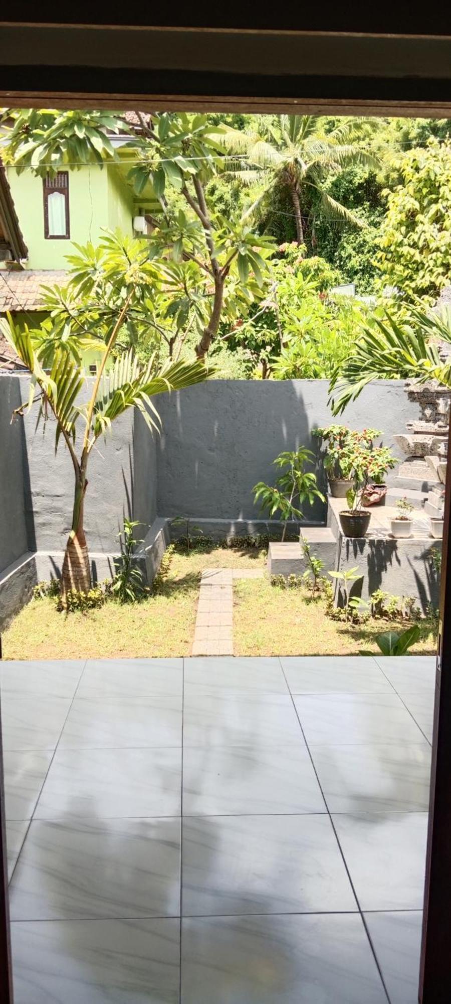 Beten Enjung Home Stay&Waroeng Amed Екстериор снимка